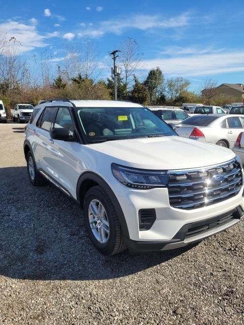 new 2025 Ford Explorer car, priced at $40,305