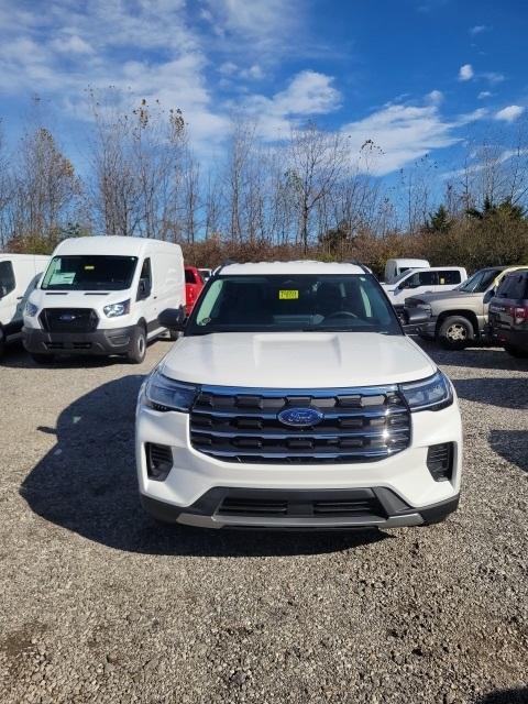 new 2025 Ford Explorer car, priced at $40,305