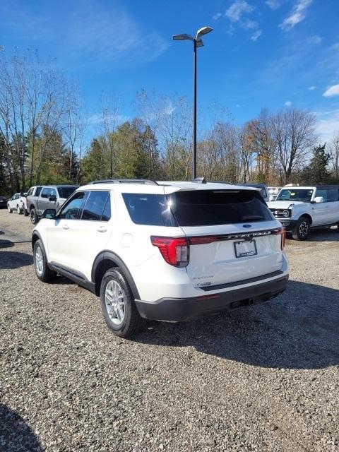 new 2025 Ford Explorer car, priced at $40,305