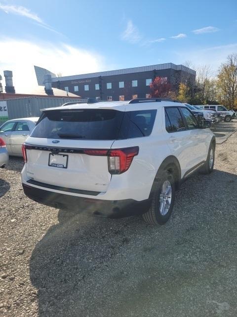 new 2025 Ford Explorer car, priced at $40,305