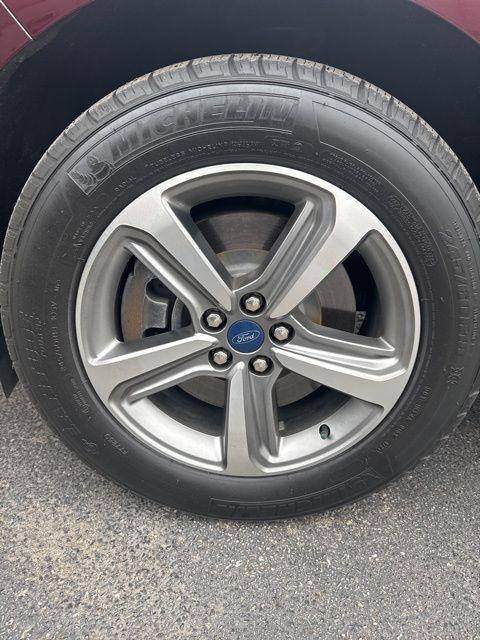 used 2022 Ford Edge car, priced at $25,898