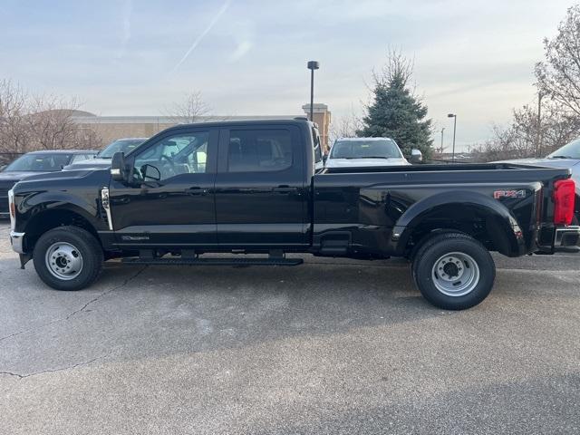 new 2024 Ford F-350 car, priced at $63,120