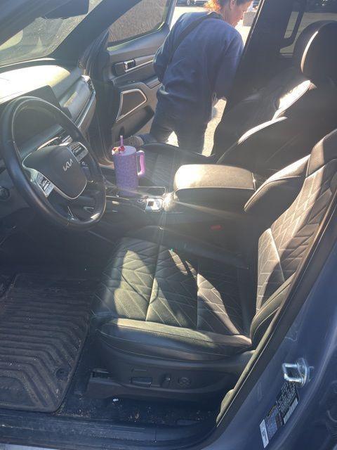 used 2023 Kia Telluride car, priced at $44,995