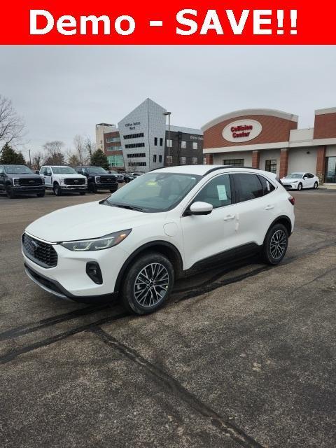 new 2025 Ford Escape car, priced at $39,220