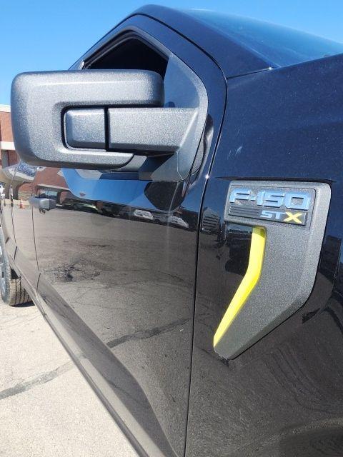 new 2025 Ford F-150 car, priced at $44,071