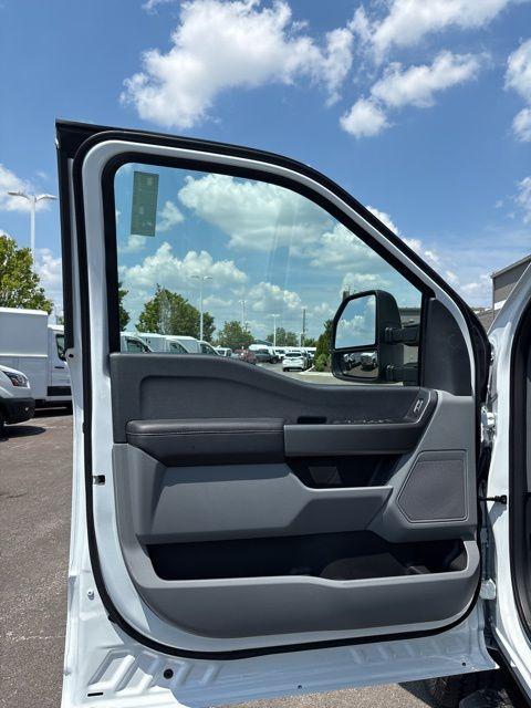 new 2025 Ford F-350 car, priced at $69,115