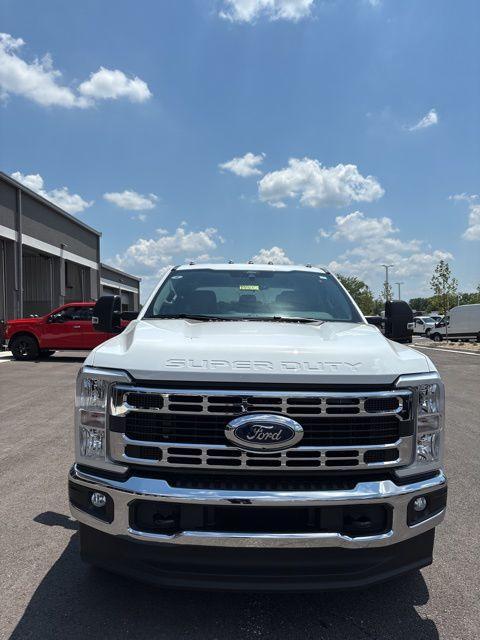 new 2025 Ford F-350 car, priced at $69,115