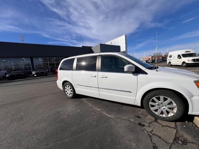 used 2014 Chrysler Town & Country car, priced at $6,769