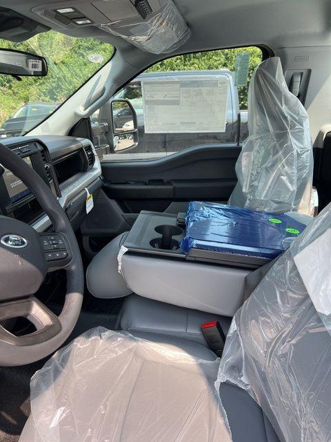 new 2024 Ford F-350 car, priced at $41,658
