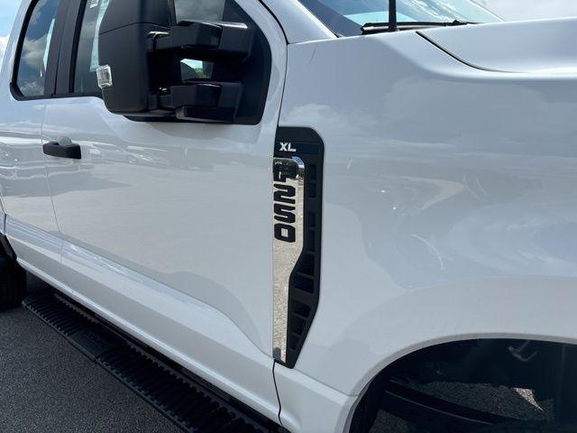 new 2024 Ford F-250 car, priced at $47,265