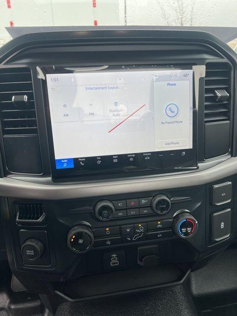 new 2025 Ford F-150 car, priced at $33,693