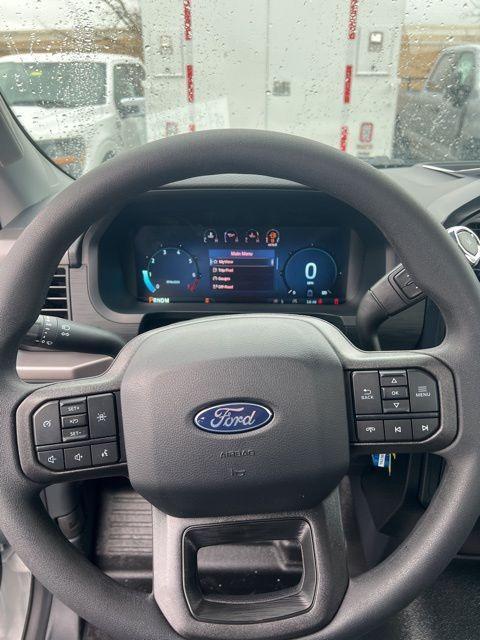 new 2025 Ford F-150 car, priced at $33,693