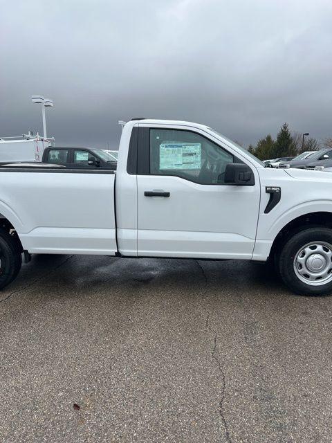 new 2025 Ford F-150 car, priced at $33,693