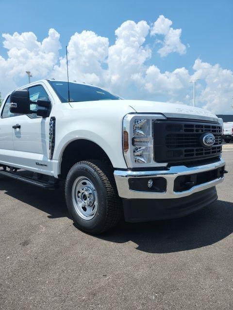 new 2025 Ford F-350 car, priced at $64,865