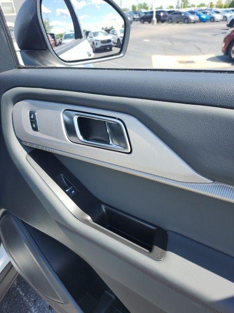 new 2025 Ford Explorer car, priced at $38,704
