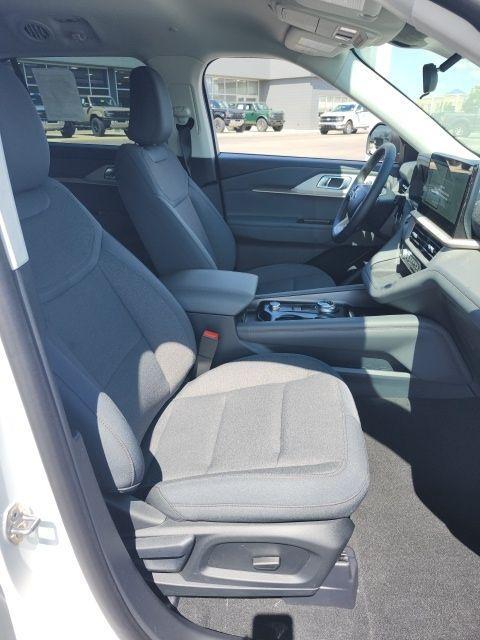 new 2025 Ford Explorer car, priced at $38,704
