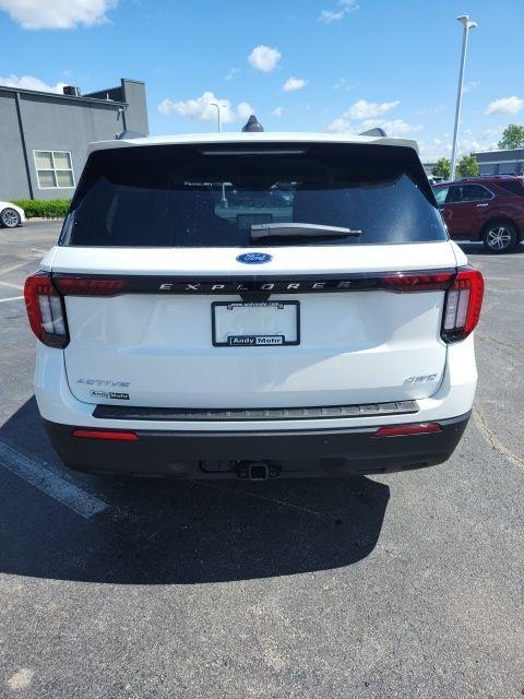 new 2025 Ford Explorer car, priced at $38,704