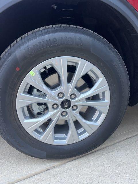 new 2025 Ford Escape car, priced at $27,240