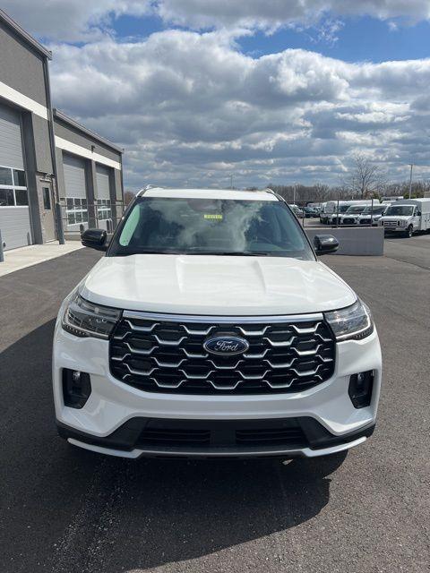 new 2025 Ford Explorer car, priced at $58,005
