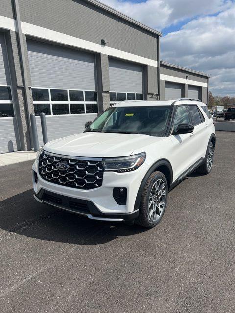 new 2025 Ford Explorer car, priced at $58,005