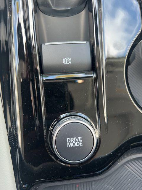 new 2025 Ford Explorer car, priced at $58,005