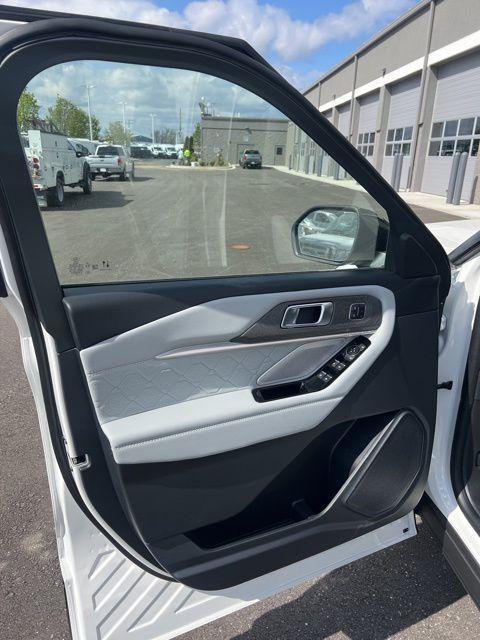 new 2025 Ford Explorer car, priced at $58,005