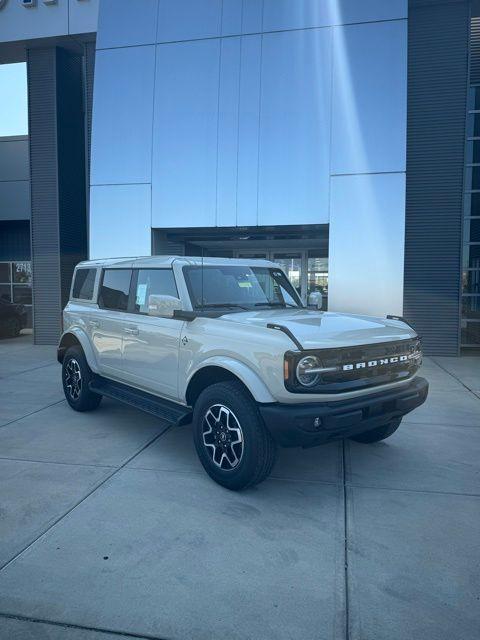 new 2025 Ford Bronco car, priced at $51,165