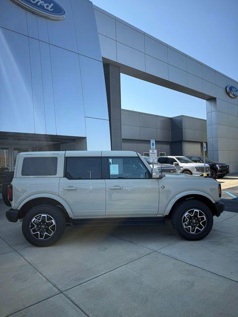 new 2025 Ford Bronco car, priced at $51,165