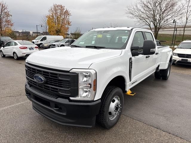 new 2024 Ford F-350 car, priced at $62,240