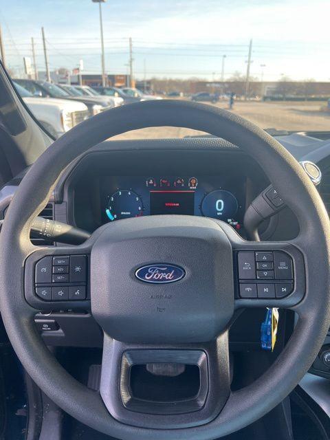 new 2025 Ford F-150 car, priced at $41,276