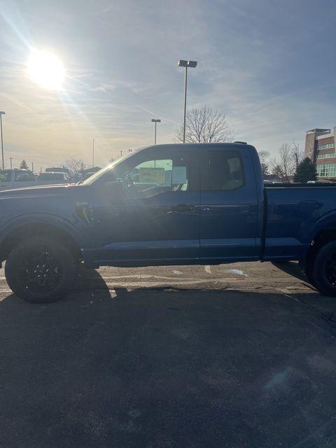 new 2025 Ford F-150 car, priced at $41,276