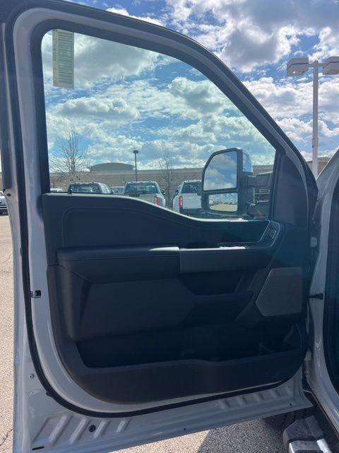 new 2025 Ford F-350 car, priced at $74,987