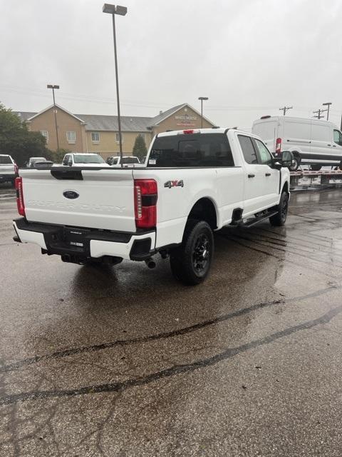 new 2024 Ford F-350 car, priced at $55,749