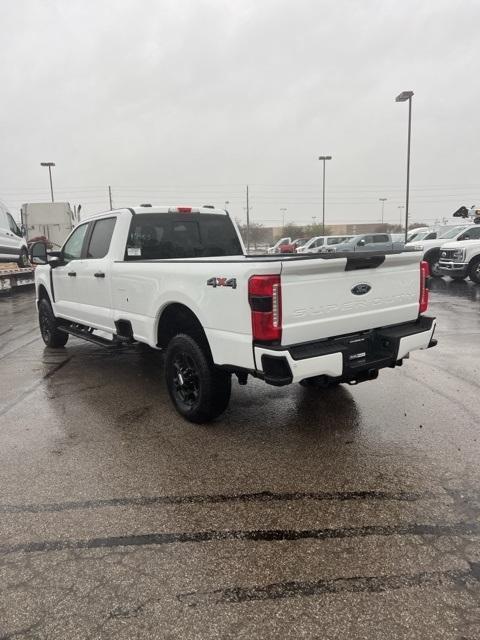 new 2024 Ford F-350 car, priced at $55,749