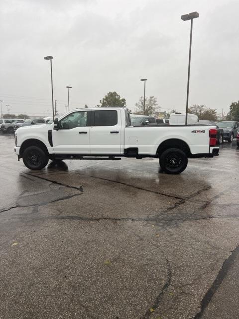 new 2024 Ford F-350 car, priced at $55,749