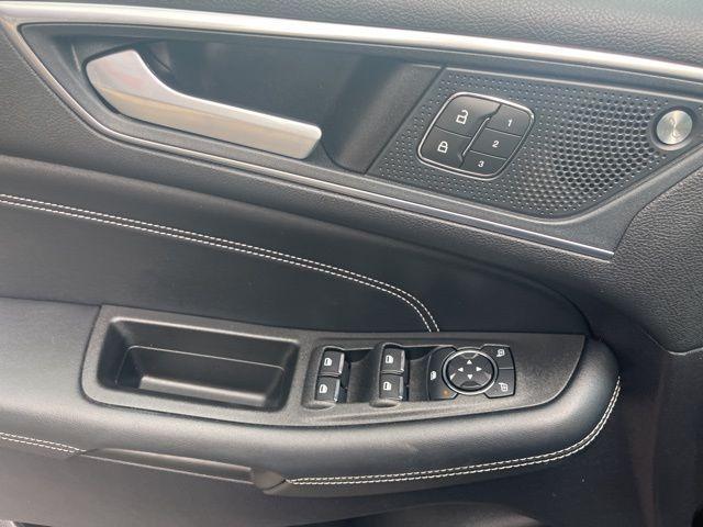 used 2021 Ford Edge car, priced at $28,800