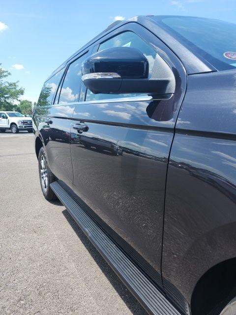 new 2025 Ford Expedition Max car, priced at $72,225