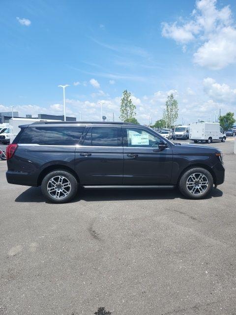 new 2025 Ford Expedition Max car, priced at $72,225