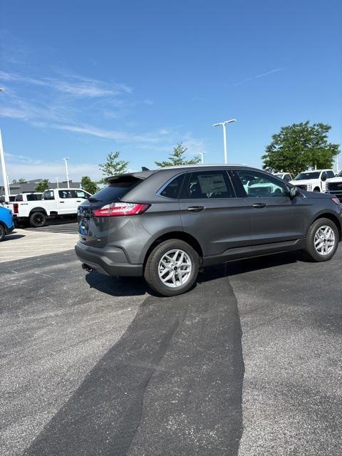 new 2024 Ford Edge car, priced at $39,034