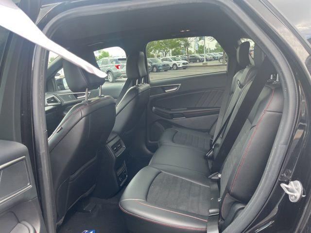 used 2022 Ford Edge car, priced at $29,000