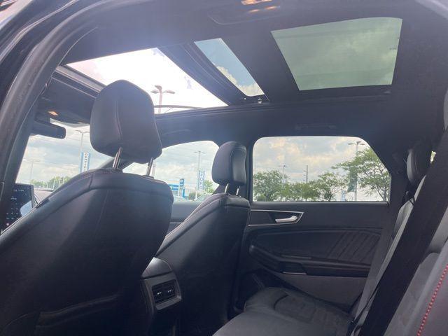 used 2022 Ford Edge car, priced at $29,000