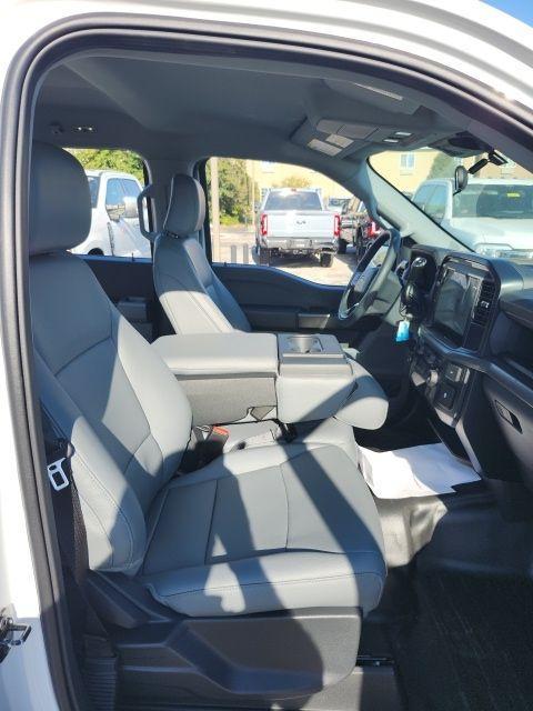 new 2025 Ford F-150 car, priced at $50,300