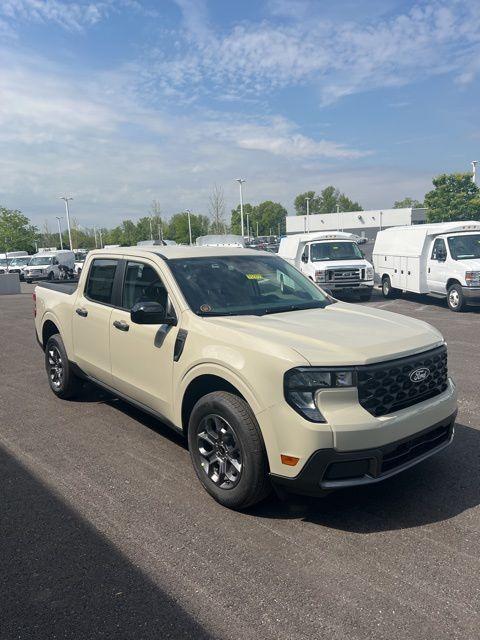 new 2025 Ford Maverick car, priced at $32,595
