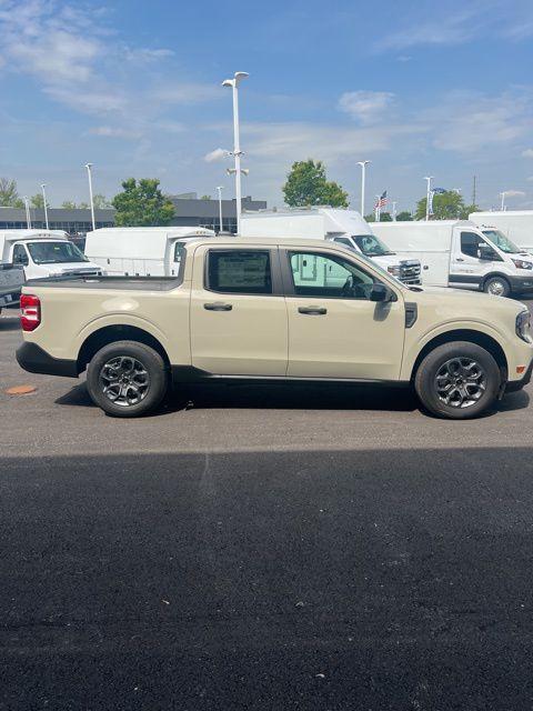 new 2025 Ford Maverick car, priced at $31,394