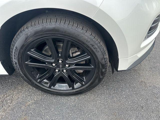 used 2021 Ford Edge car, priced at $29,995