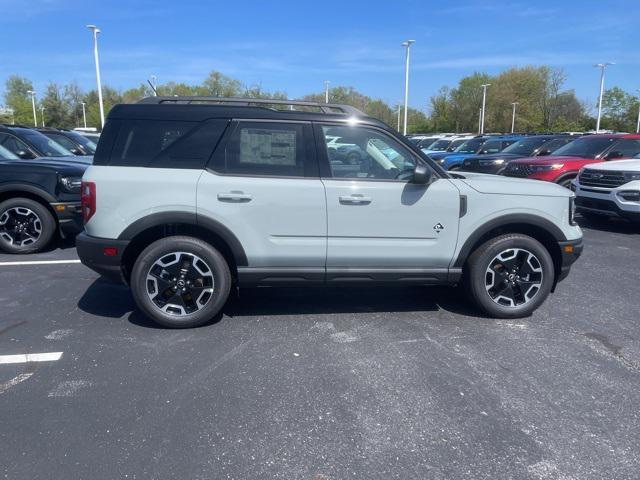 new 2024 Ford Bronco Sport car, priced at $35,034