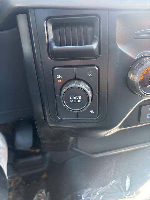 new 2024 Ford F-150 car, priced at $37,007
