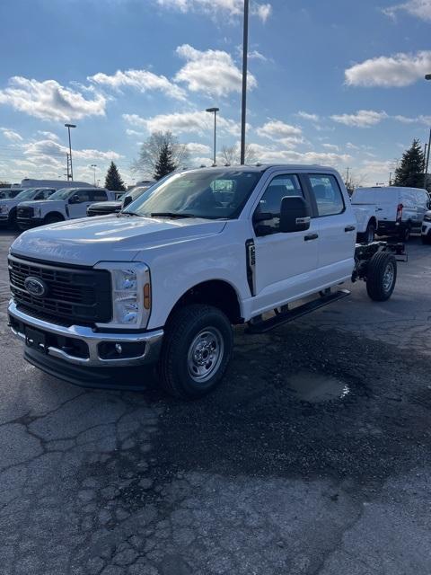 new 2025 Ford F-250 car, priced at $53,095