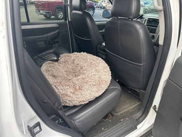 used 2004 Mercury Mountaineer car, priced at $4,995
