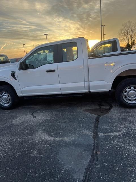 new 2024 Ford F-150 car, priced at $41,930